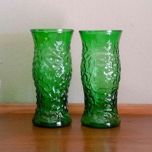 Vintage Hooosier Green Emerald Glass Crinkle Vase